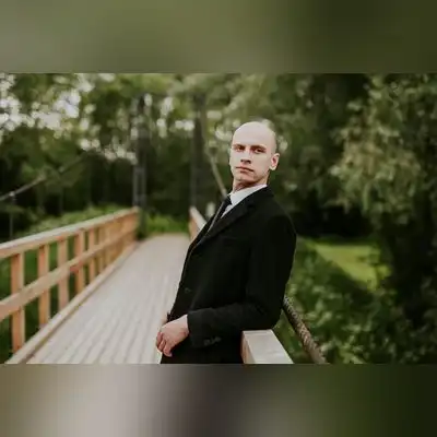 杨德文